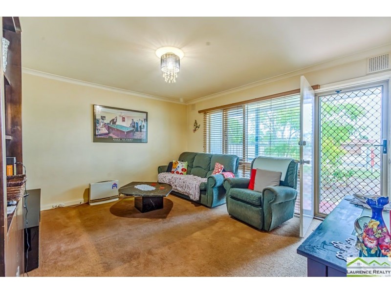 2B Bilby Road, Girrawheen WA 6064