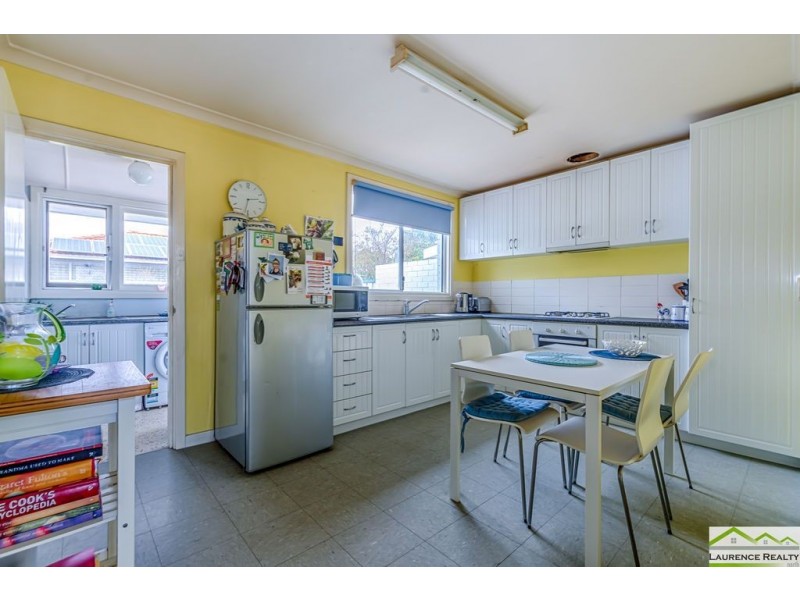 2B Bilby Road, Girrawheen WA 6064