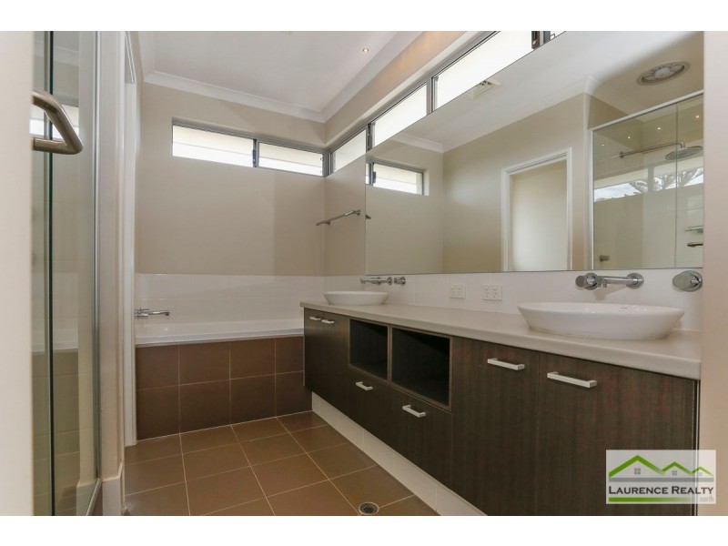 51 Roundhouse Parade, Jindalee WA 6036