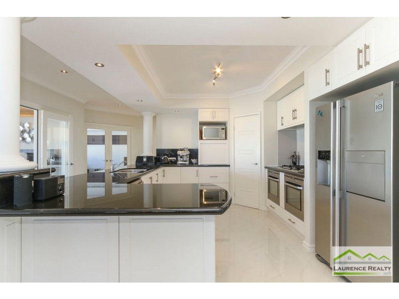 3 Seafarer Way, Jindalee WA 6036