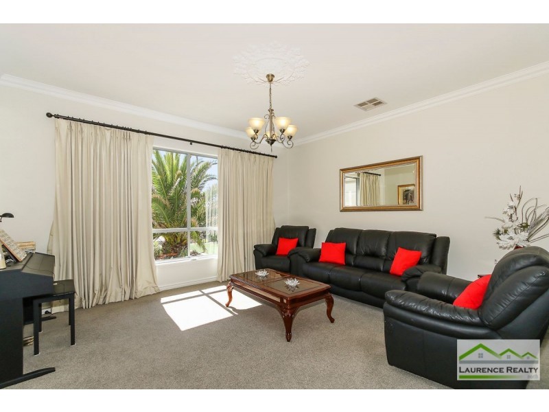 3 Seafarer Way, Jindalee WA 6036