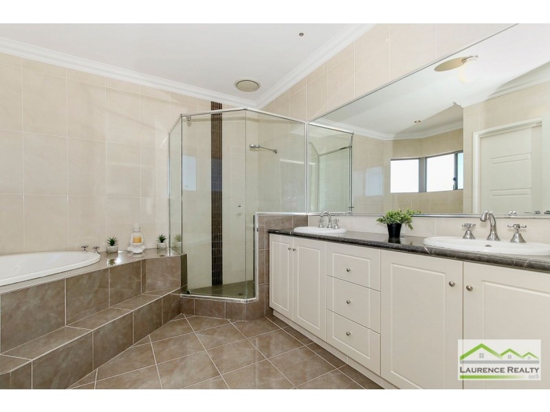 3 Seafarer Way, Jindalee WA 6036