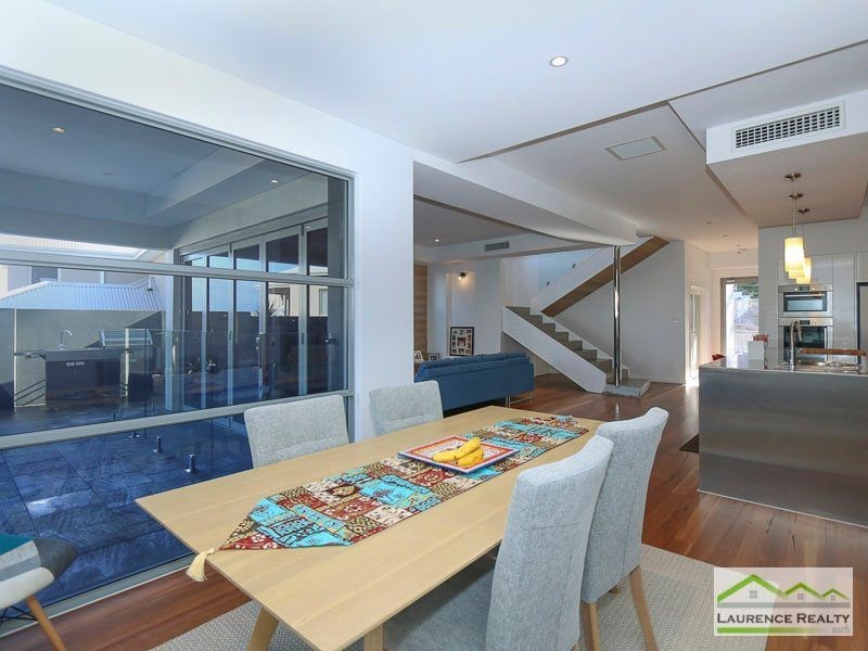 23 Swansea Promenade, Mindarie WA 6030