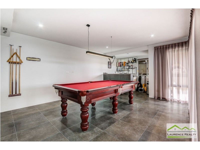 11 Seafarer Way, Jindalee WA 6036
