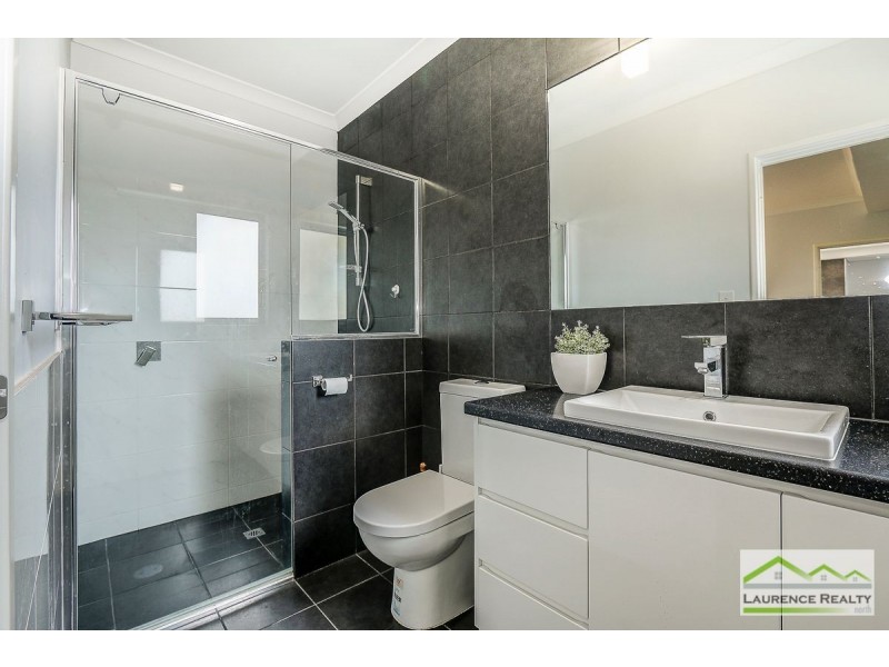 11 Seafarer Way, Jindalee WA 6036