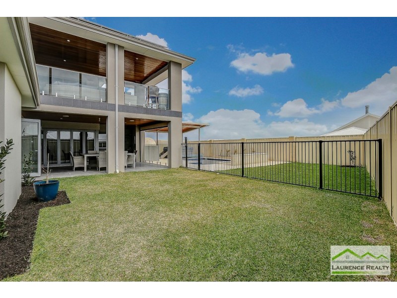 11 Seafarer Way, Jindalee WA 6036