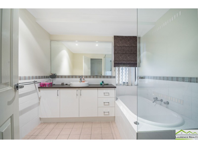 6 Sirius Ramble, Quinns Rocks WA 6030