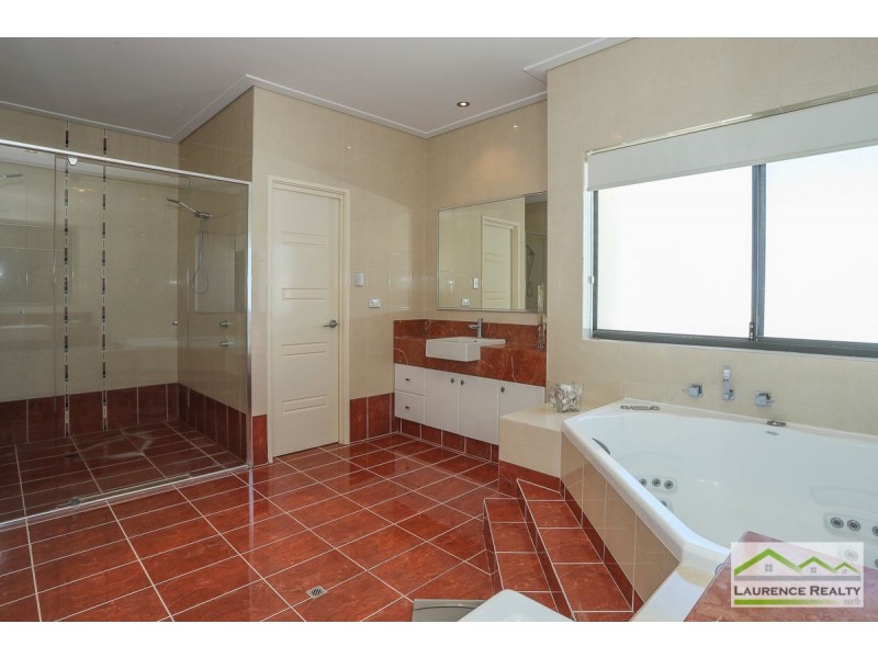 17 Glensanda Way, Mindarie WA 6030