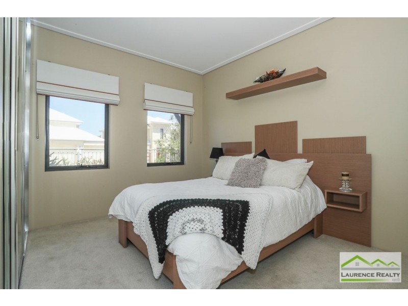 17 Glensanda Way, Mindarie WA 6030