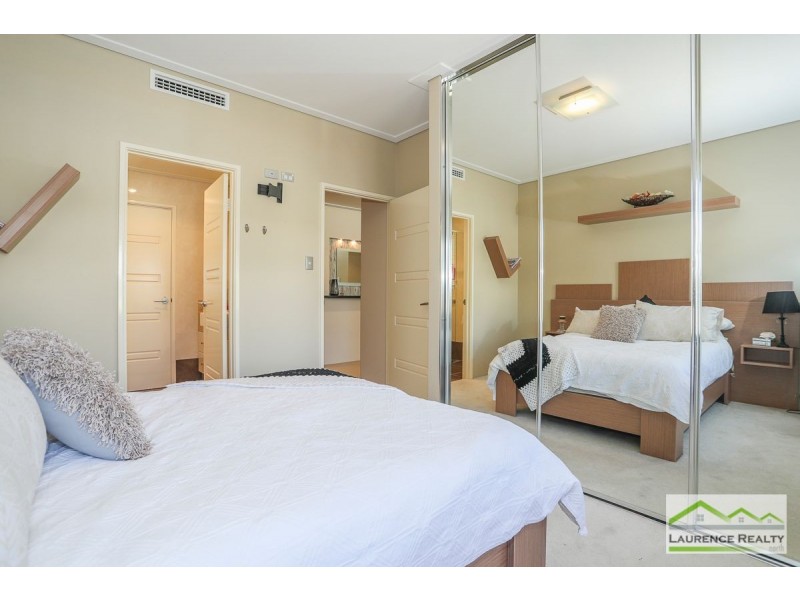17 Glensanda Way, Mindarie WA 6030