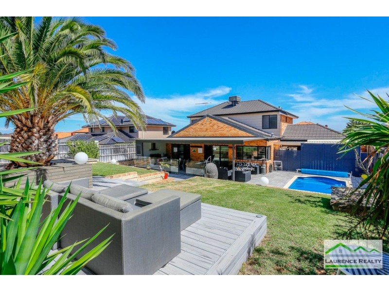 10 Lena Pass, Mindarie WA 6030