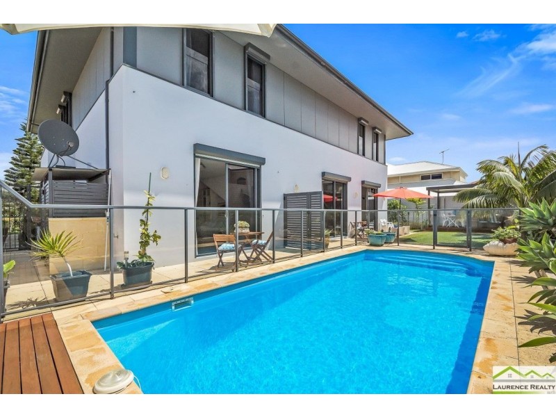 30 Mariners View, Mindarie WA 6030