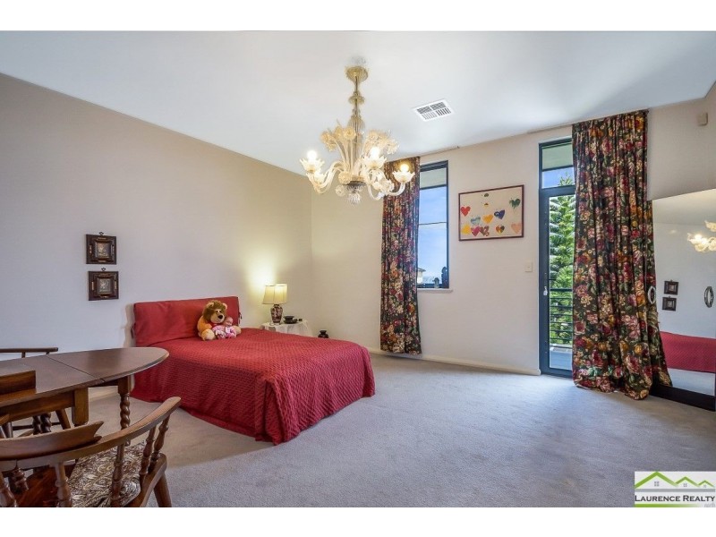 30 Mariners View, Mindarie WA 6030