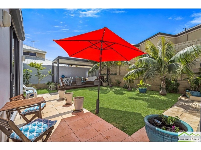 30 Mariners View, Mindarie WA 6030