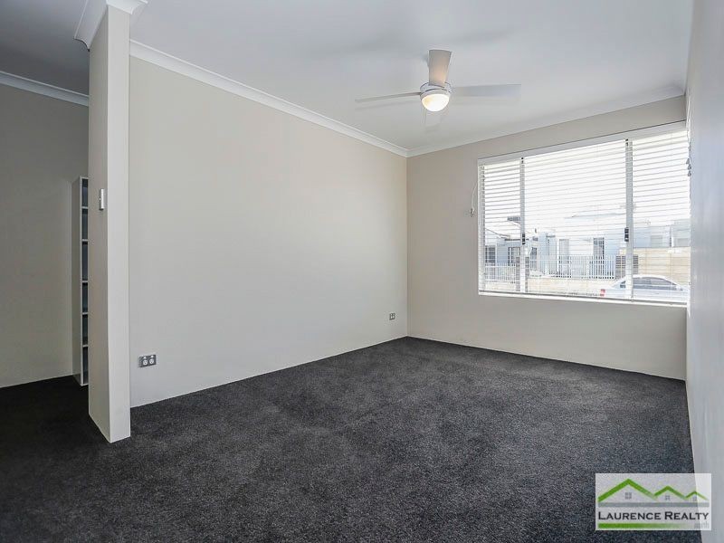 10 Cosmia Grove, Jindalee WA 6036