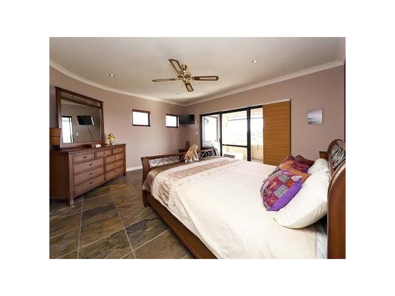 6 Glensanda Way, Mindarie WA 6030