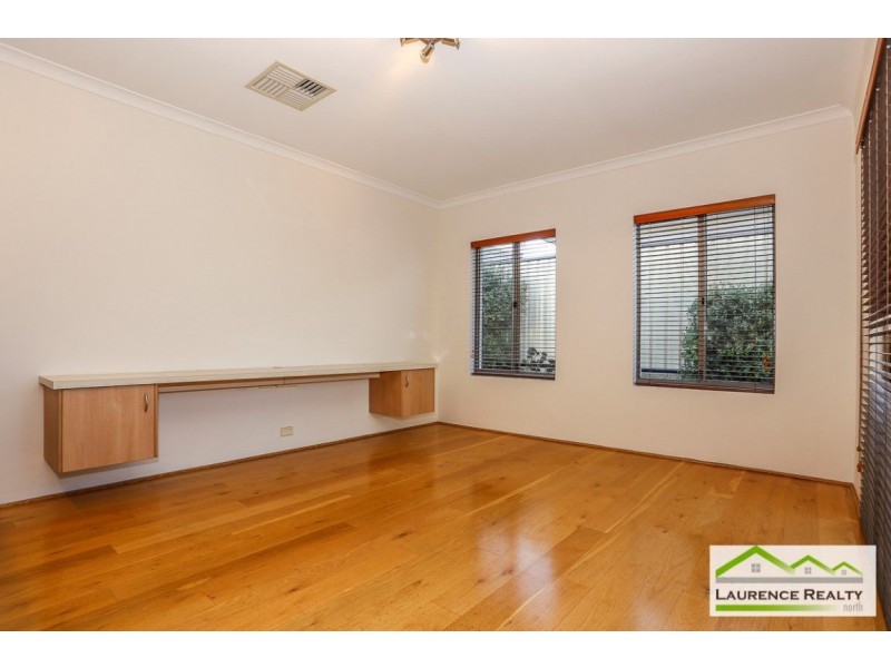 21 Airlie Chase, Clarkson WA 6030