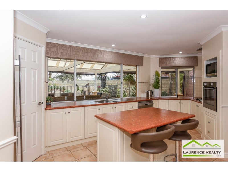 10 Samos Place, Mindarie WA 6030