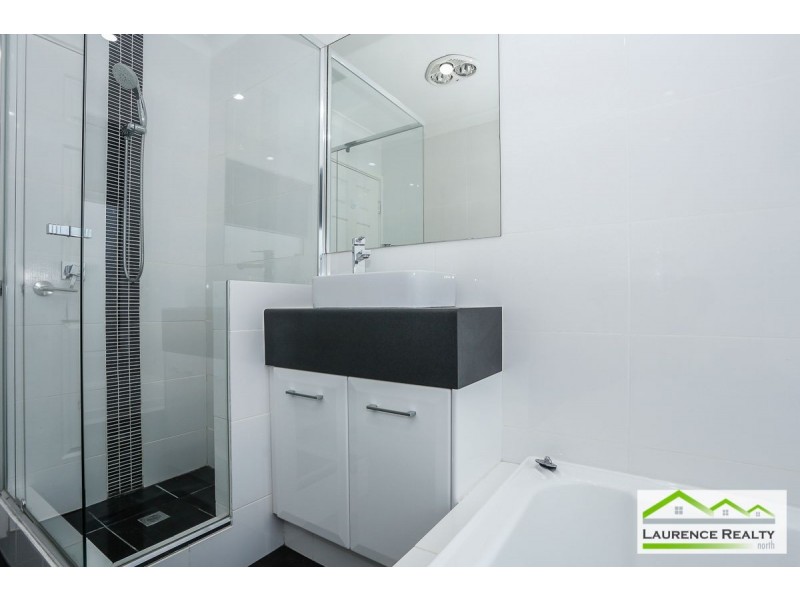 10 Samos Place, Mindarie WA 6030