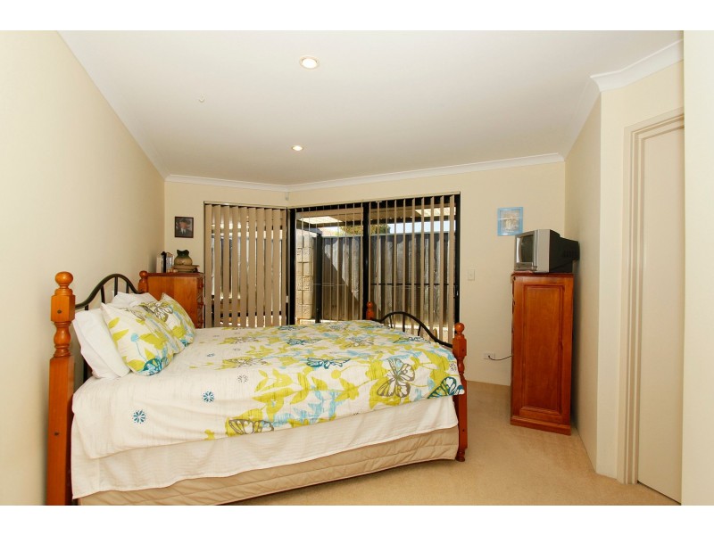9 Pattani Court, Mindarie WA 6030