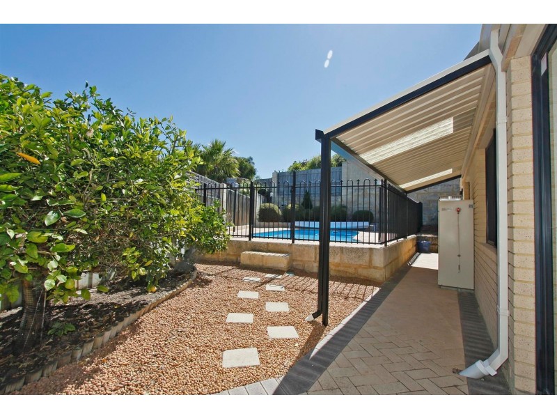 9 Pattani Court, Mindarie WA 6030
