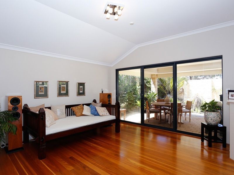37 Andros Circuit, Mindarie WA 6030