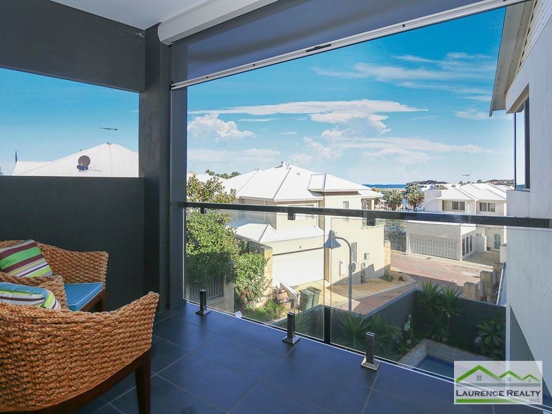 23 Swansea Promenade, Mindarie WA 6030