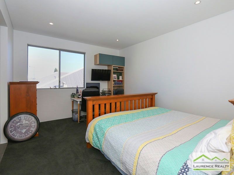 23 Swansea Promenade, Mindarie WA 6030