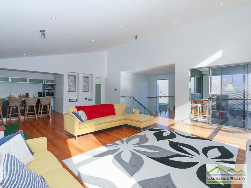 23 Swansea Promenade, Mindarie WA 6030