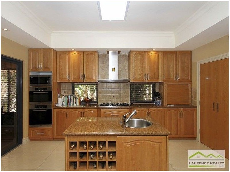 5 Bari Place, Mindarie WA 6030