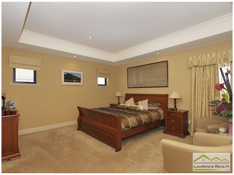 5 Bari Place, Mindarie WA 6030