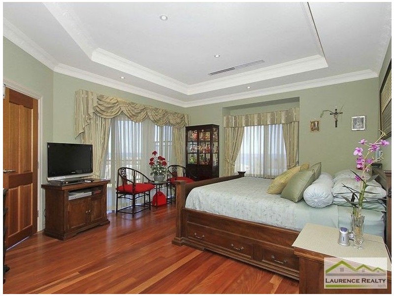 5 Bari Place, Mindarie WA 6030