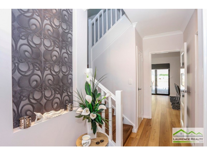 10 Lena Pass, Mindarie WA 6030