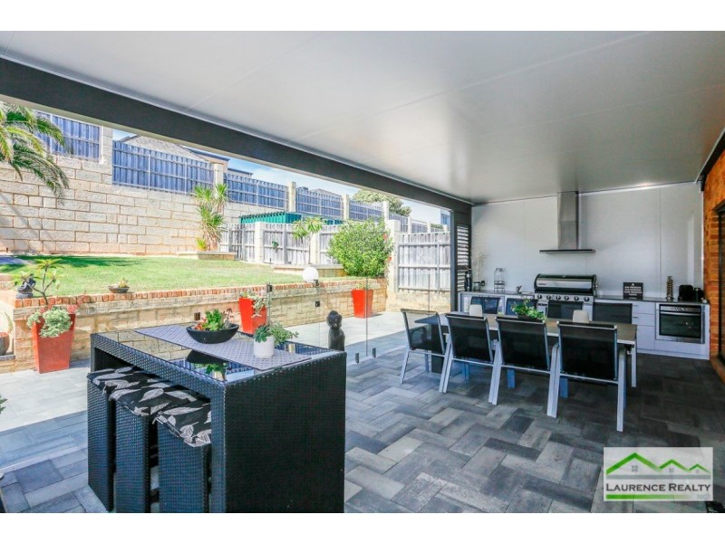 10 Lena Pass, Mindarie WA 6030