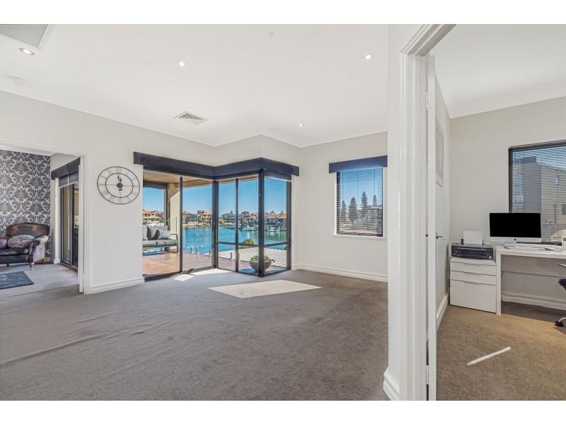 2 Itea Place, Mindarie WA 6030