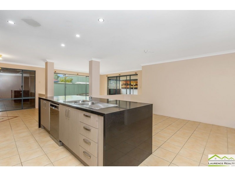 75 Dalvik Avenue, Merriwa WA 6030