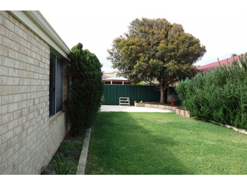 24 Cristobal Crescent, Mindarie WA 6030