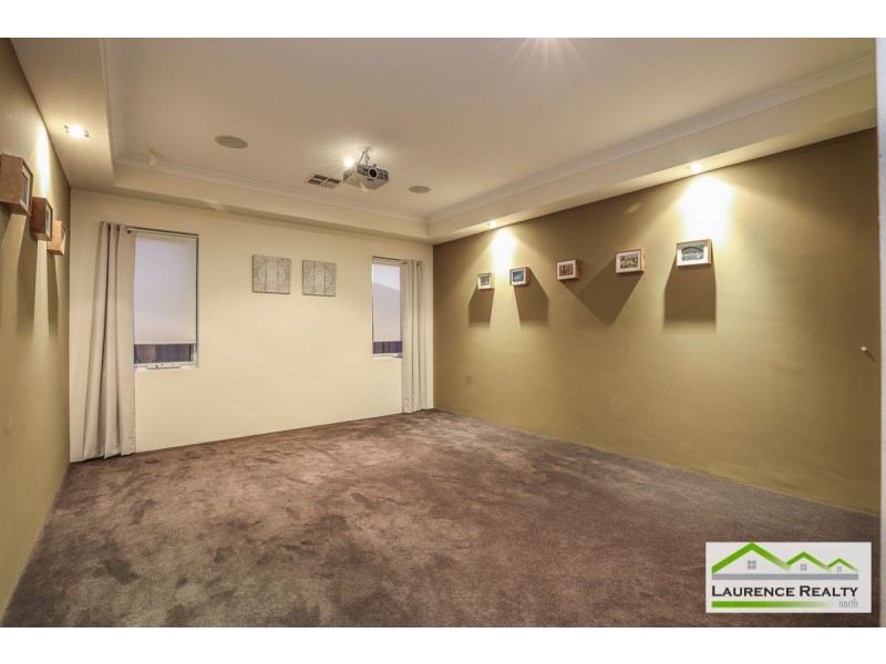 10 Landbeach Boulevard, Butler WA 6036