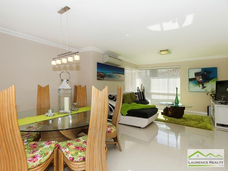 2 Crab Cove, Mindarie WA 6030