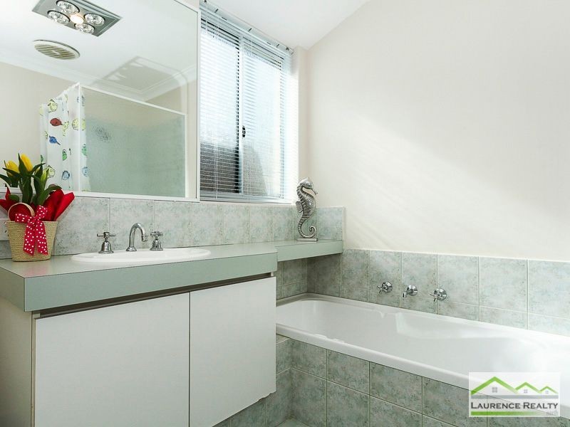 2 Crab Cove, Mindarie WA 6030