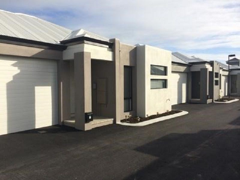 13/2 Fowey Loop, Mindarie WA 6030