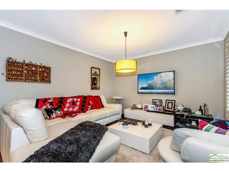 15 Grampians Loop, Yanchep WA 6035