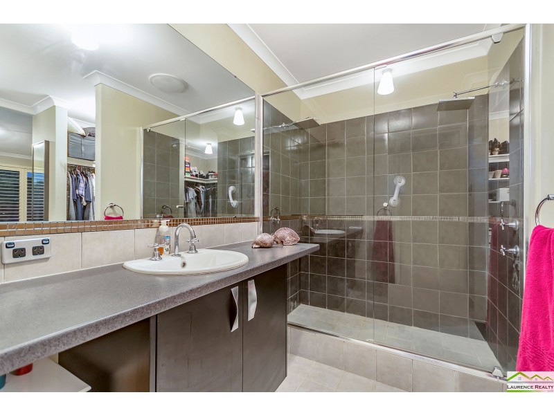 15 Grampians Loop, Yanchep WA 6035