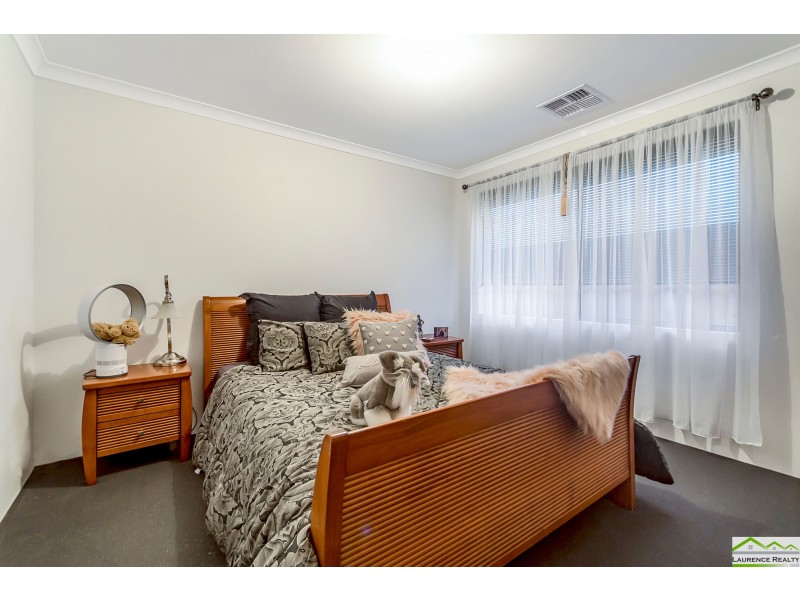 15 Grampians Loop, Yanchep WA 6035