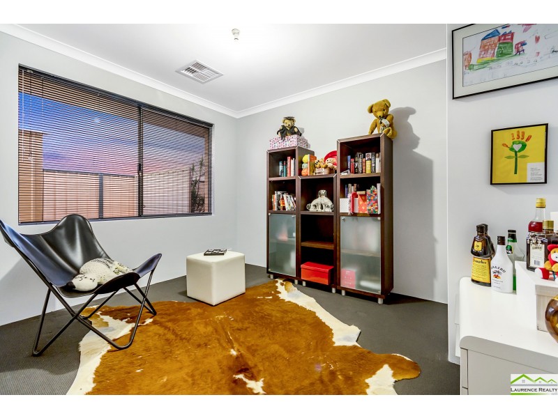 15 Grampians Loop, Yanchep WA 6035