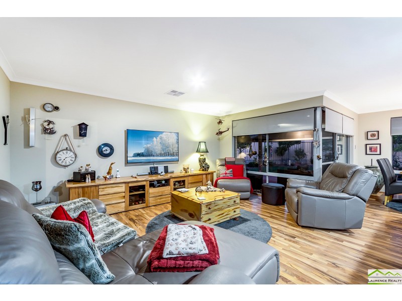 15 Grampians Loop, Yanchep WA 6035