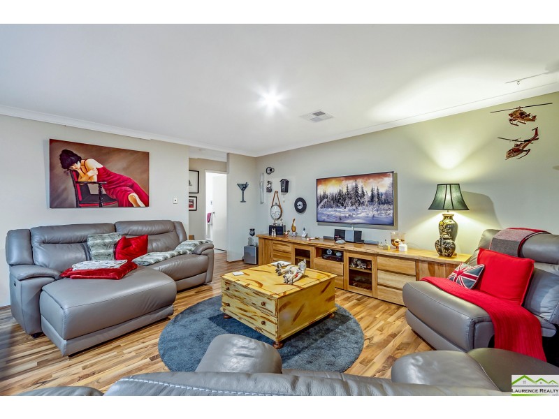 15 Grampians Loop, Yanchep WA 6035