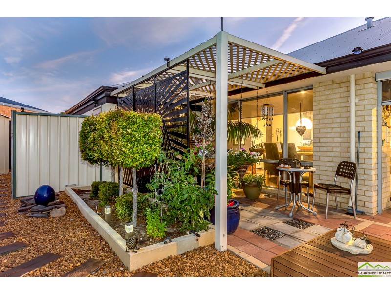 15 Grampians Loop, Yanchep WA 6035