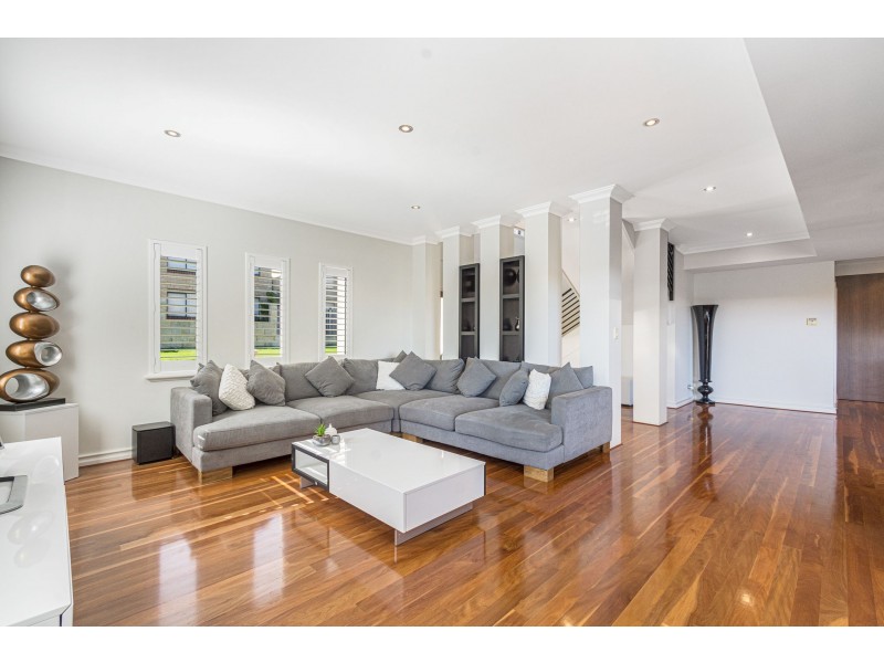 2 Itea Place, Mindarie WA 6030