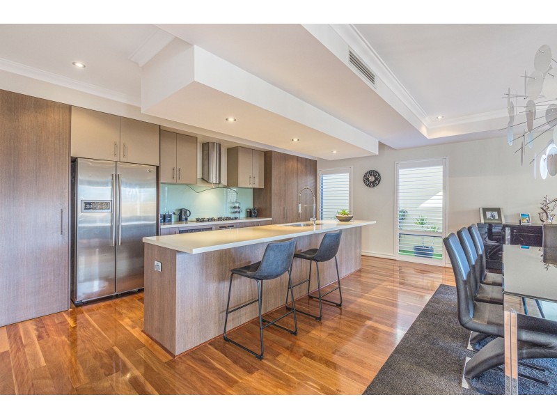 2 Itea Place, Mindarie WA 6030